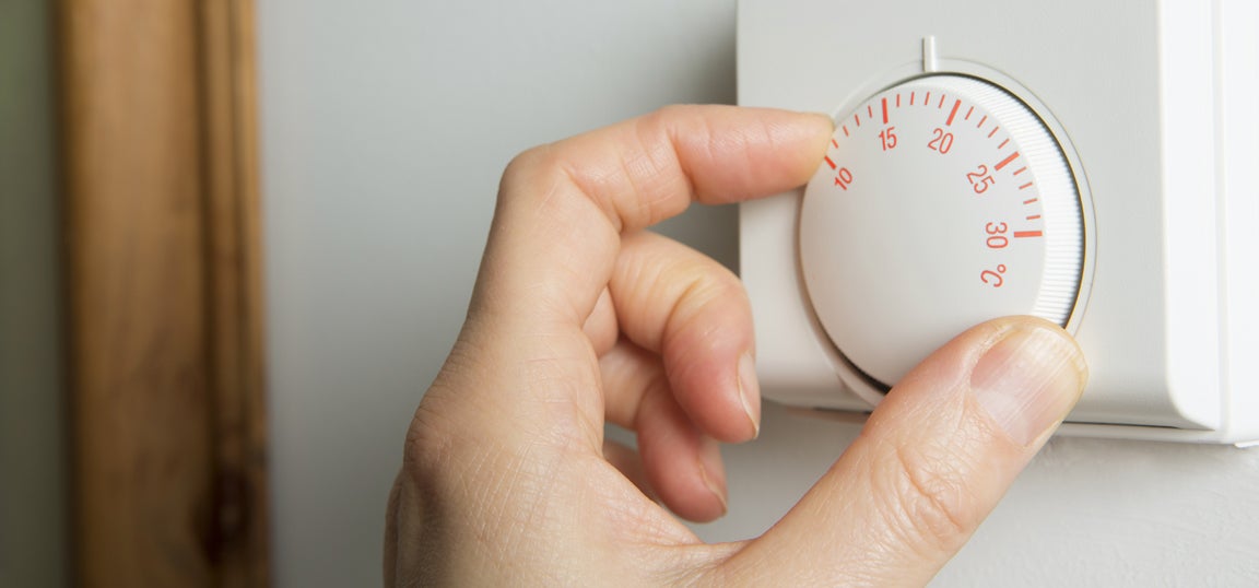 Hand turning thermostat