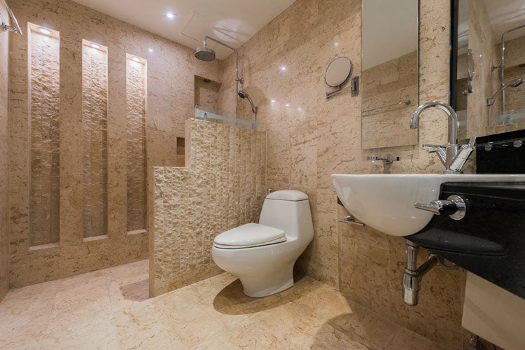 how to fit a toilet seat