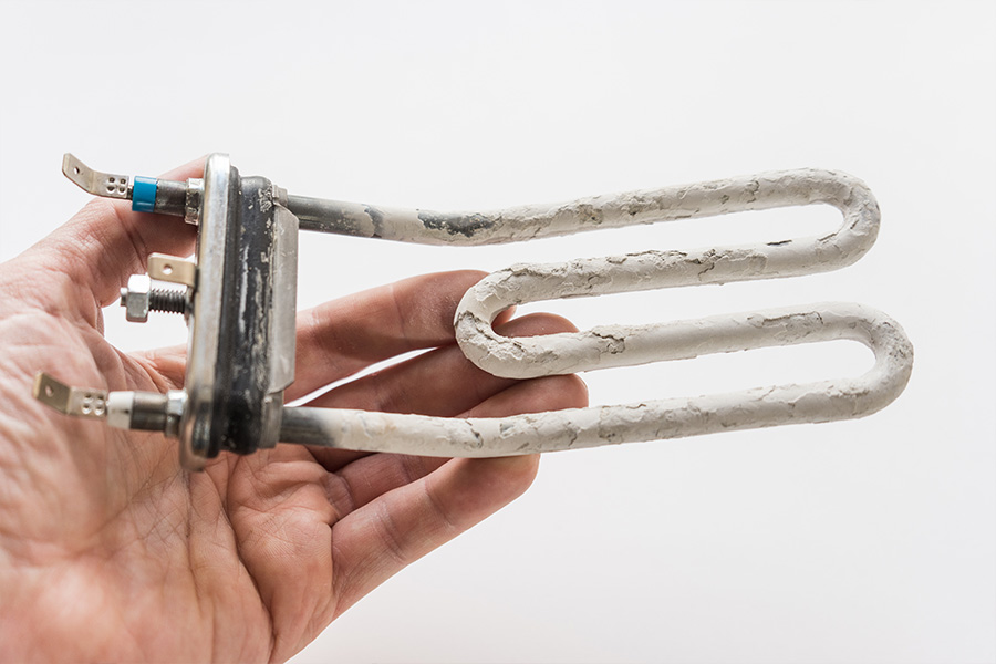 Immersion heater element with limescale build up